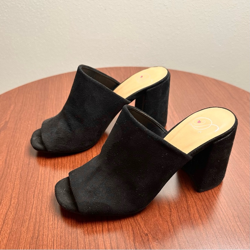 Black Mules